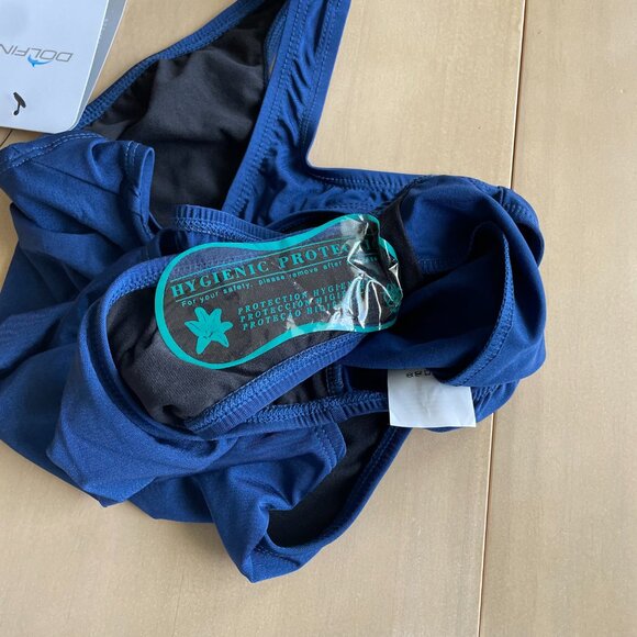 NEW Dolfin Size 30 Swimwear Athletic One Piece Swimsuit Racerback Straps Keyhole - Picture 8 of 10